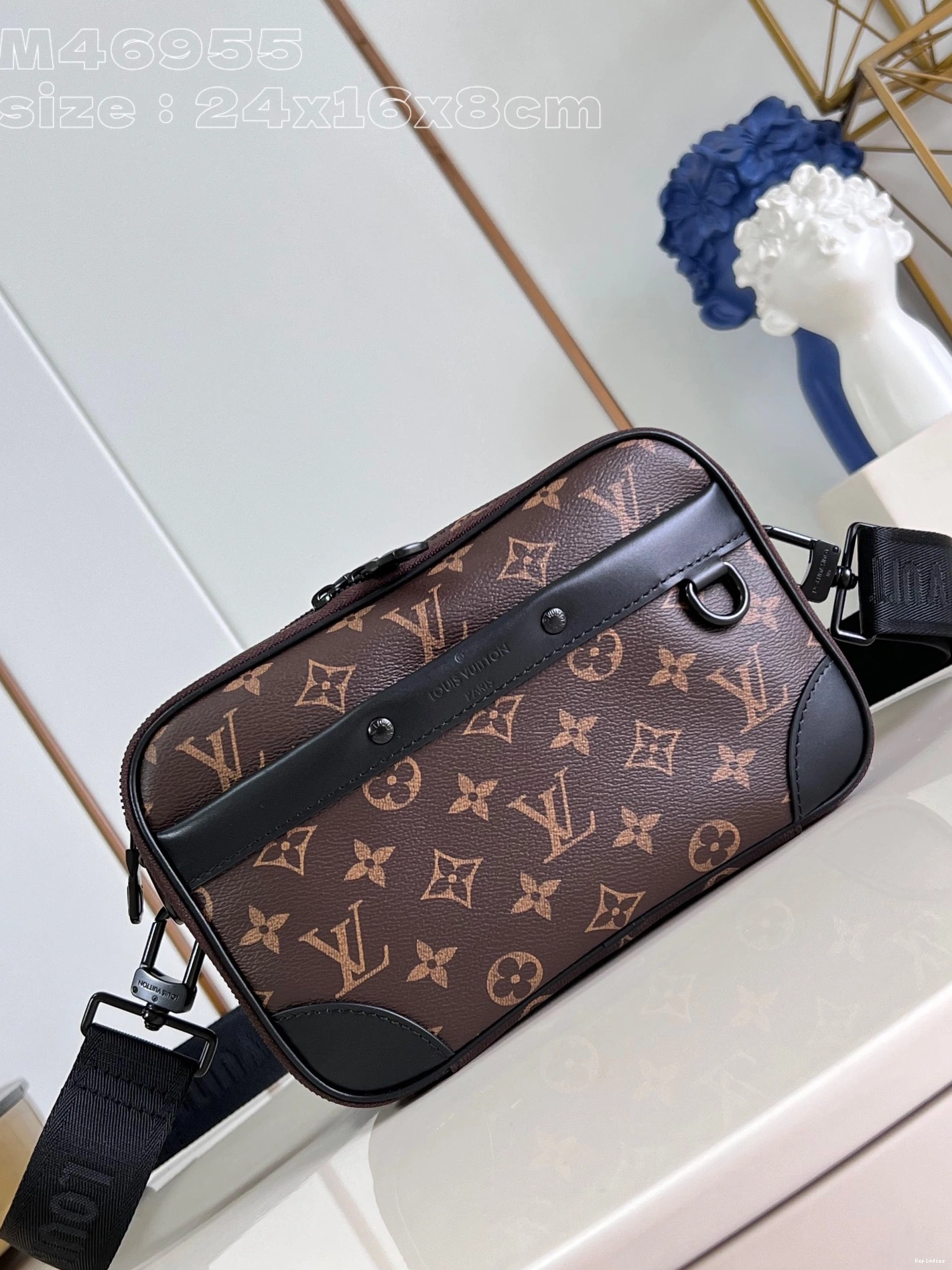Cheap LOUIS VUITTON Alpha-24*16*8 Nano cm 0819